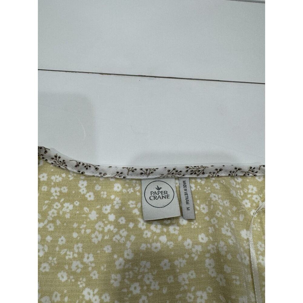 Paper Crane Faux Wrap Crop Top Calico Floral Yellow Brown White M - Picture 3 of 6